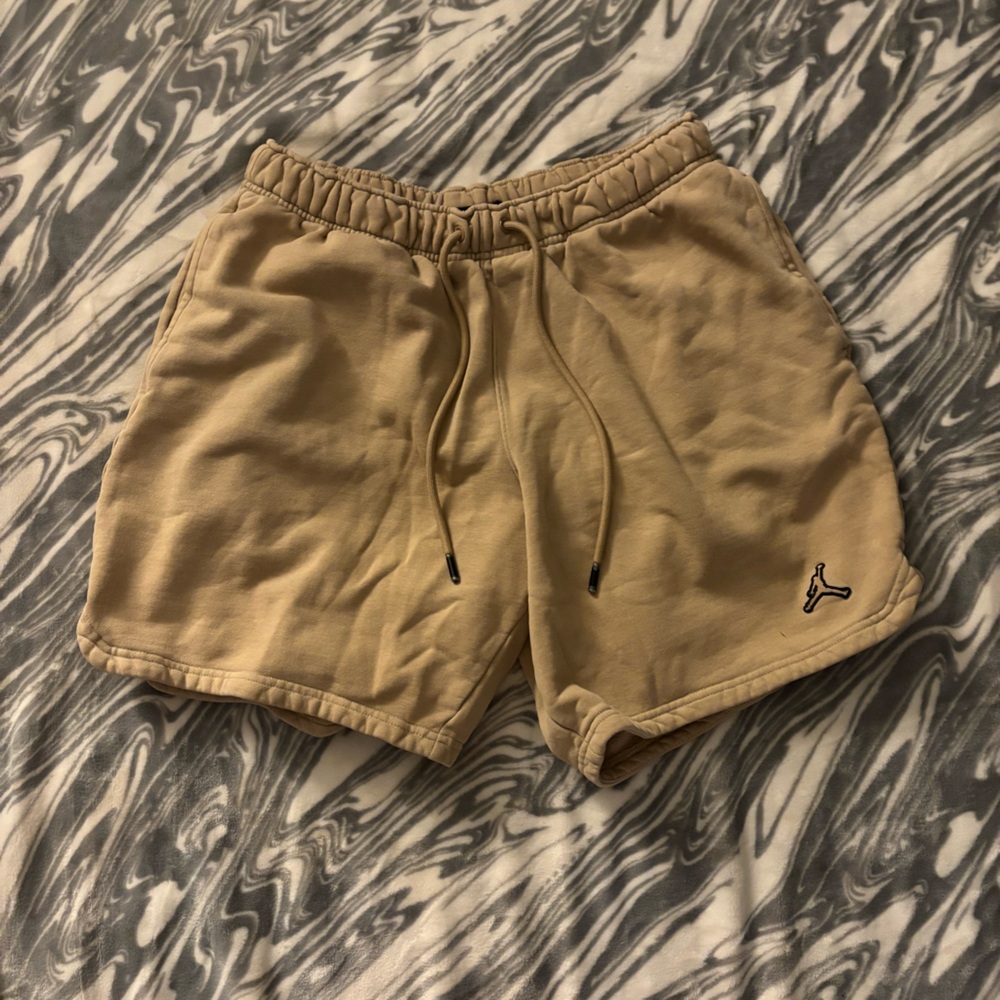 Jordan men’s essentials fleece shorts